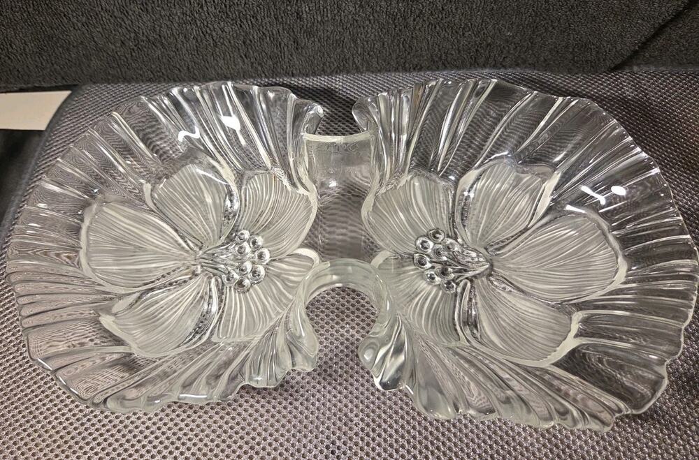 Mikasa Frosted & Clear Glass Textured Hibiscus Flower Double Bowl Nut/Candy Dish